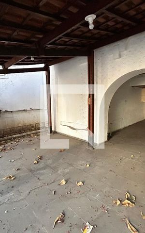 Casa à venda com 150m², 3 quartos e 3 vagas Casa à venda com 150m², 3 quartos e 3 vagasGaragem