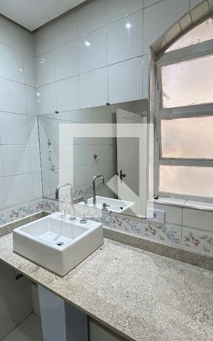 Casa à venda com 150m², 3 quartos e 3 vagas Casa à venda com 150m², 3 quartos e 3 vagasBanheiro