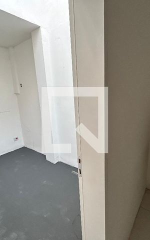 Casa à venda com 150m², 3 quartos e 3 vagas Casa à venda com 150m², 3 quartos e 3 vagasÁrea externa