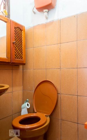 Casa à venda com 90m², 3 quartos e 1 vagaBanheiro 2