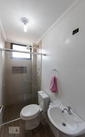 Apartamento à venda com 58m², 2 quartos e 1 vaga Apartamento à venda com 58m², 2 quartos e 1 vagaBanheiro Social