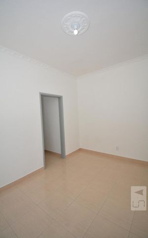 Apartamento à venda com 62m², 2 quartos e sem vagaSala