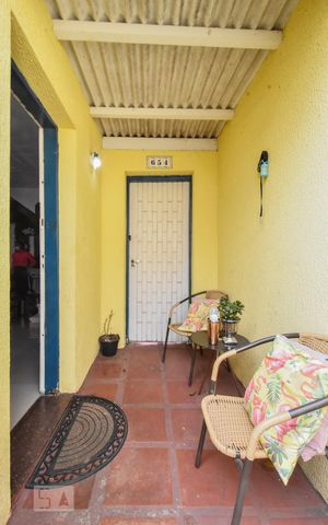 Casa à venda com 90m², 2 quartos e 1 vagaEntrada Social