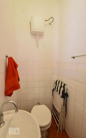 Casa à venda com 90m², 2 quartos e 1 vagaBanheiro de Serviços