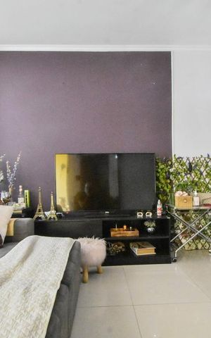 Casa à venda com 90m², 2 quartos e 1 vagaSala