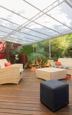 Casa à venda com 240m², 4 quartos e 2 vagasVaranda