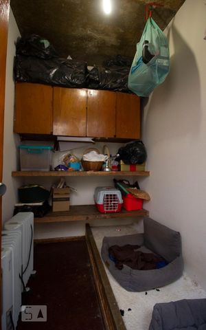 Casa à venda com 240m², 4 quartos e 2 vagasQuarto de Serviço