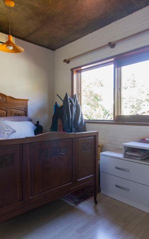 Casa à venda com 240m², 4 quartos e 2 vagasSuíte 2
