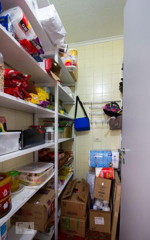 Casa à venda com 240m², 4 quartos e 2 vagasDEspensa