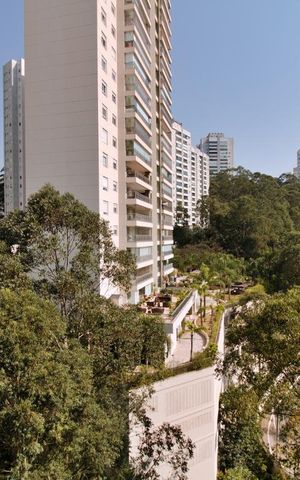 Apartamento para alugar com 240m², 4 quartos e 4 vagas Apartamento para alugar com 240m², 4 quartos e 4 vagasVista da Sacada da Suíte 1