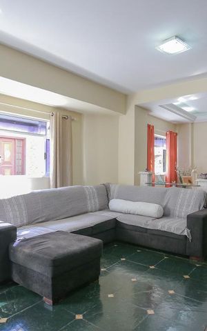 Casa de condomínio à venda com 122m², 3 quartos e 5 vagasSala