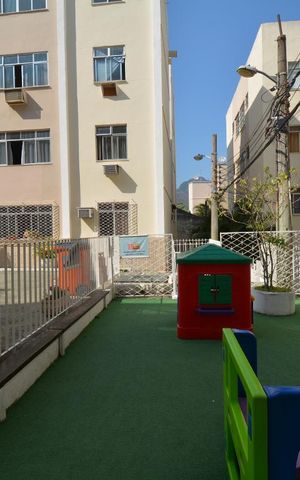 Apartamento à venda com 50m², 2 quartos e sem vagaÁrea Comum - Playground
