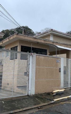 Casa de condomínio para alugar com 120m², 3 quartos e 3 vagasFachada