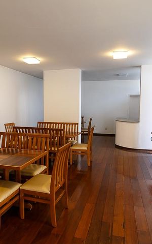 Apartamento à venda com 221m², 4 quartos e 3 vagasÁrea comum - Salão de festas