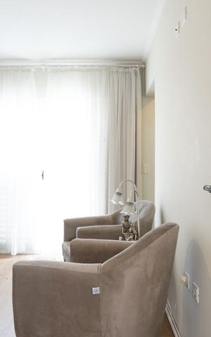 Casa à venda com 180m², 2 quartos e 2 vagas Casa à venda com 180m², 2 quartos e 2 vagasSuíte 1