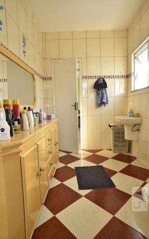 Apartamento à venda com 390m², 3 quartos e 4 vagasBanheiro da Suíte