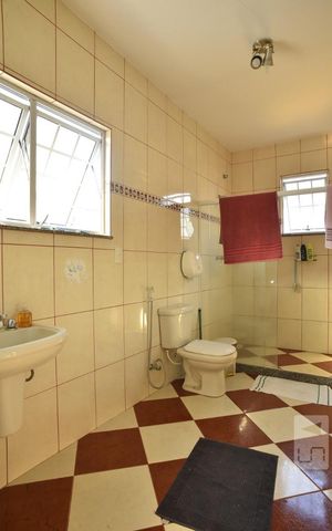 Apartamento à venda com 390m², 3 quartos e 4 vagasBanheiro da Suíte