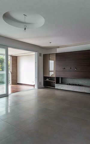 Apartamento à venda com 189m², 3 quartos e 3 vagas Apartamento à venda com 189m², 3 quartos e 3 vagasSala