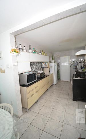 Apartamento à venda com 300m², 2 quartos e sem vagaCozinha