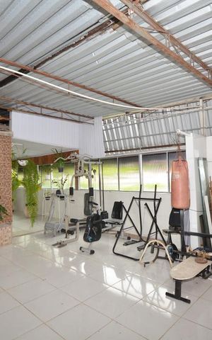 Apartamento à venda com 300m², 2 quartos e sem vagaVaranda - Academia