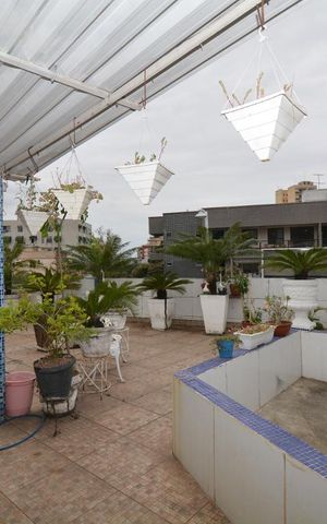 Apartamento à venda com 300m², 2 quartos e sem vagaPiscina