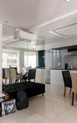 Apartamento à venda com 115m², 3 quartos e 2 vagasSala