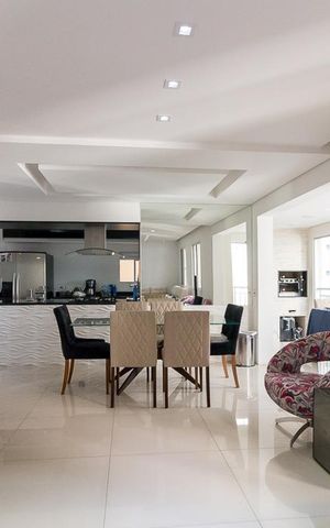 Apartamento à venda com 115m², 3 quartos e 2 vagasSala