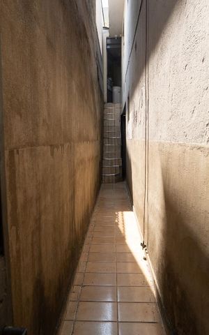 Casa à venda com 150m², 3 quartos e 2 vagas Casa à venda com 150m², 3 quartos e 2 vagasCorredor