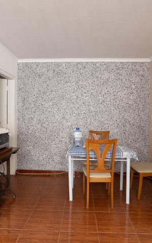 Casa à venda com 150m², 3 quartos e 2 vagas Casa à venda com 150m², 3 quartos e 2 vagasCozinha