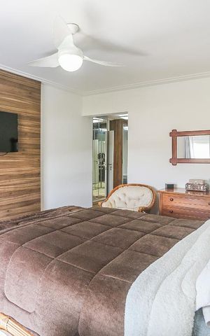 Apartamento à venda com 234m², 4 quartos e 3 vagas Apartamento à venda com 234m², 4 quartos e 3 vagasSuite 1