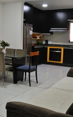 Casa à venda com 130m², 2 quartos e 3 vagasSala