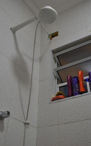 Casa à venda com 130m², 2 quartos e 3 vagasBanheiro