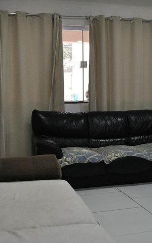 Casa à venda com 130m², 2 quartos e 3 vagasSala