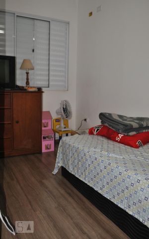 Casa à venda com 130m², 2 quartos e 3 vagasQuarto 3