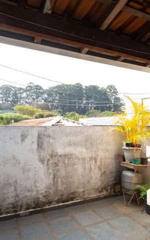 Casa à venda com 146m², 3 quartos e 2 vagas Casa à venda com 146m², 3 quartos e 2 vagasChurrasqueira