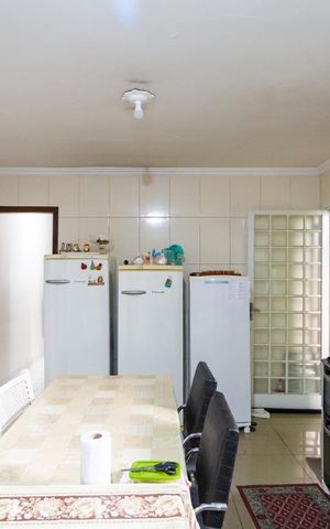 Casa à venda com 146m², 3 quartos e 2 vagas Casa à venda com 146m², 3 quartos e 2 vagasCozinha