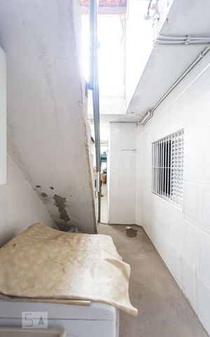 Casa à venda com 146m², 3 quartos e 2 vagas Casa à venda com 146m², 3 quartos e 2 vagasÁrea de Serviço