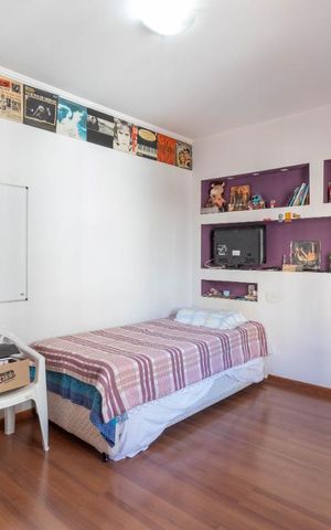 Casa à venda com 130m², 5 quartos e 4 vagas Casa à venda com 130m², 5 quartos e 4 vagasSuíte 2