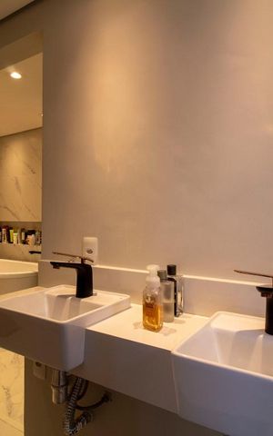 Apartamento à venda com 112m², 3 quartos e 2 vagasBanheiro da suíte 1