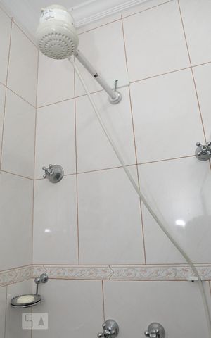 Casa à venda com 244m², 4 quartos e 4 vagasBanheiro do Quarto 4