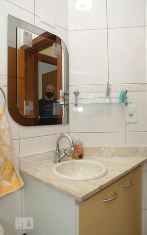 Casa à venda com 244m², 4 quartos e 4 vagasBanheiro do Quarto 4