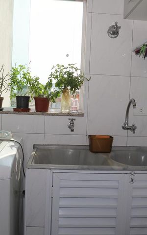 Casa à venda com 244m², 4 quartos e 4 vagasDespensa