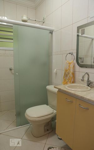 Casa à venda com 244m², 4 quartos e 4 vagasBanheiro do Quarto 4