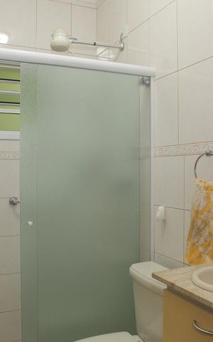 Casa à venda com 244m², 4 quartos e 4 vagasBanheiro do Quarto 4