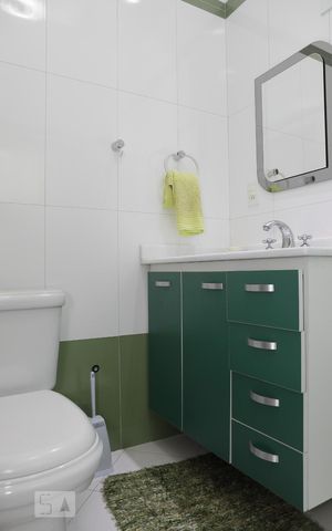 Casa à venda com 244m², 4 quartos e 4 vagasBanheiro do Quarto 2