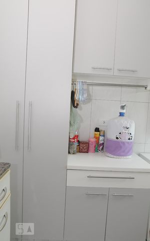 Casa à venda com 244m², 4 quartos e 4 vagasDespensa