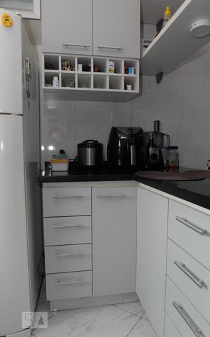 Casa à venda com 244m², 4 quartos e 4 vagasCozinha
