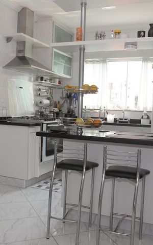Casa à venda com 244m², 4 quartos e 4 vagasCopa