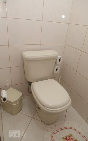 Casa à venda com 244m², 4 quartos e 4 vagasLavabo