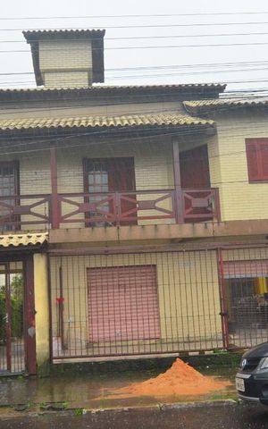 Casa à venda com 176m², 5 quartos e 6 vagasFachada